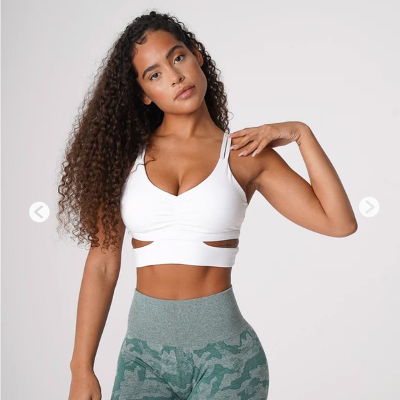 NVGTN White Revolve Bra Size Small - Picture 3 of 6